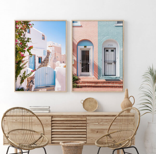 Architecture picture of a holiday home in white and blue colors